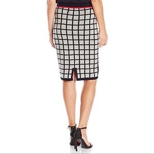 Sag Harbor Women's Grid Pattern Skirt